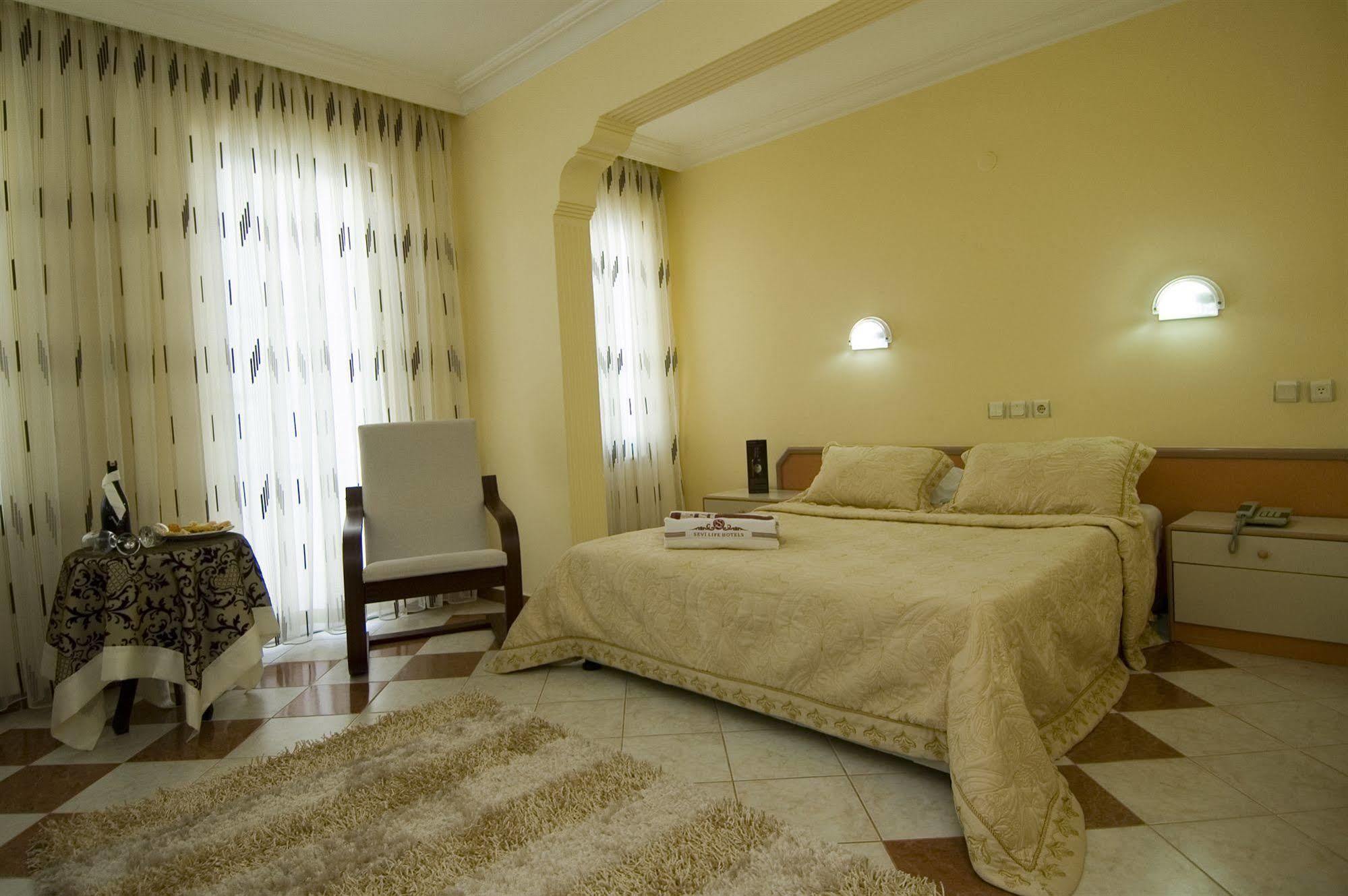Sevi Classic Hotel Фетие Екстериор снимка